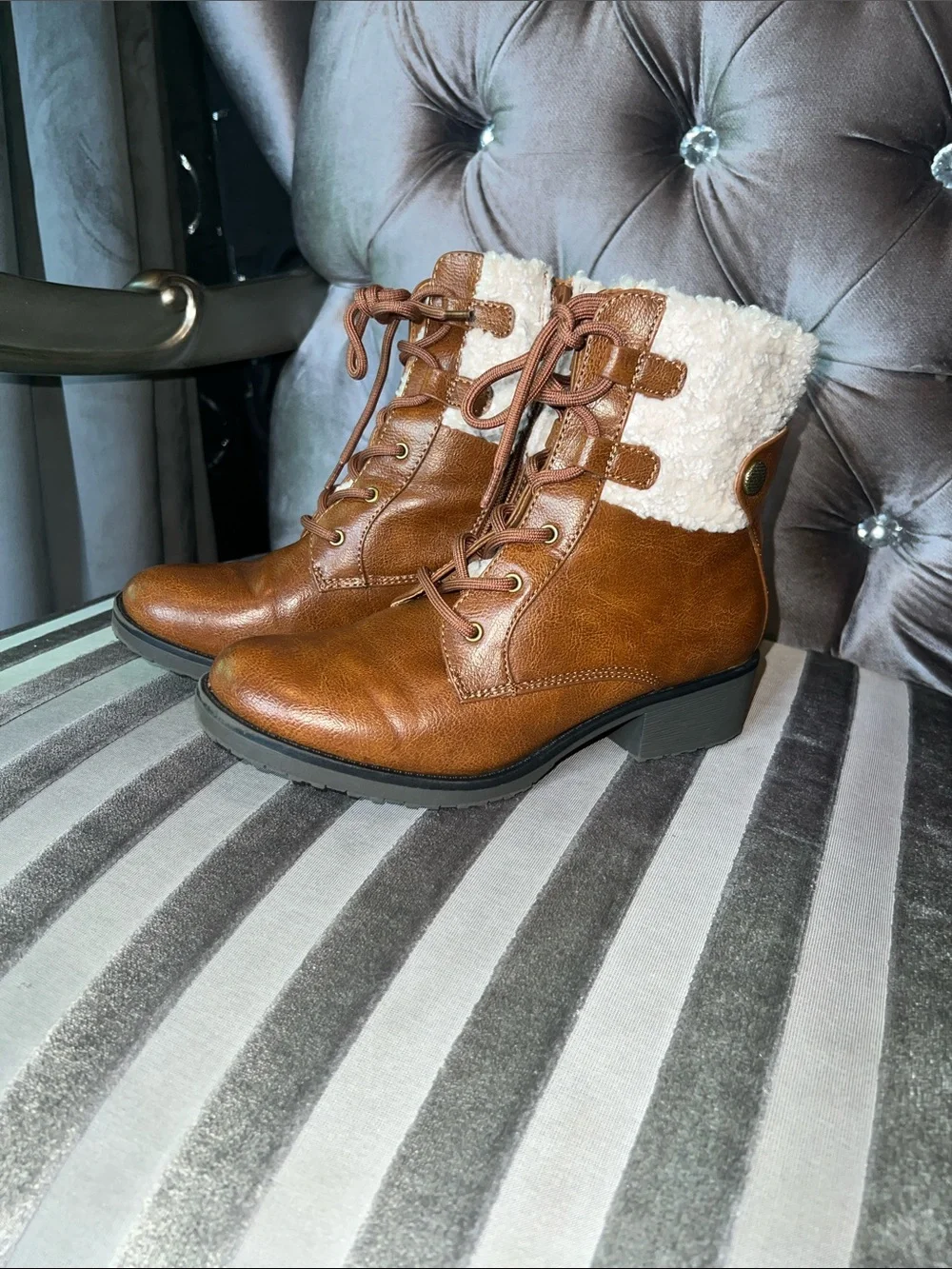 BareTraps Brown Faux-Leather Lace-Up Boots - Girls Size 7 - Excellent Condition